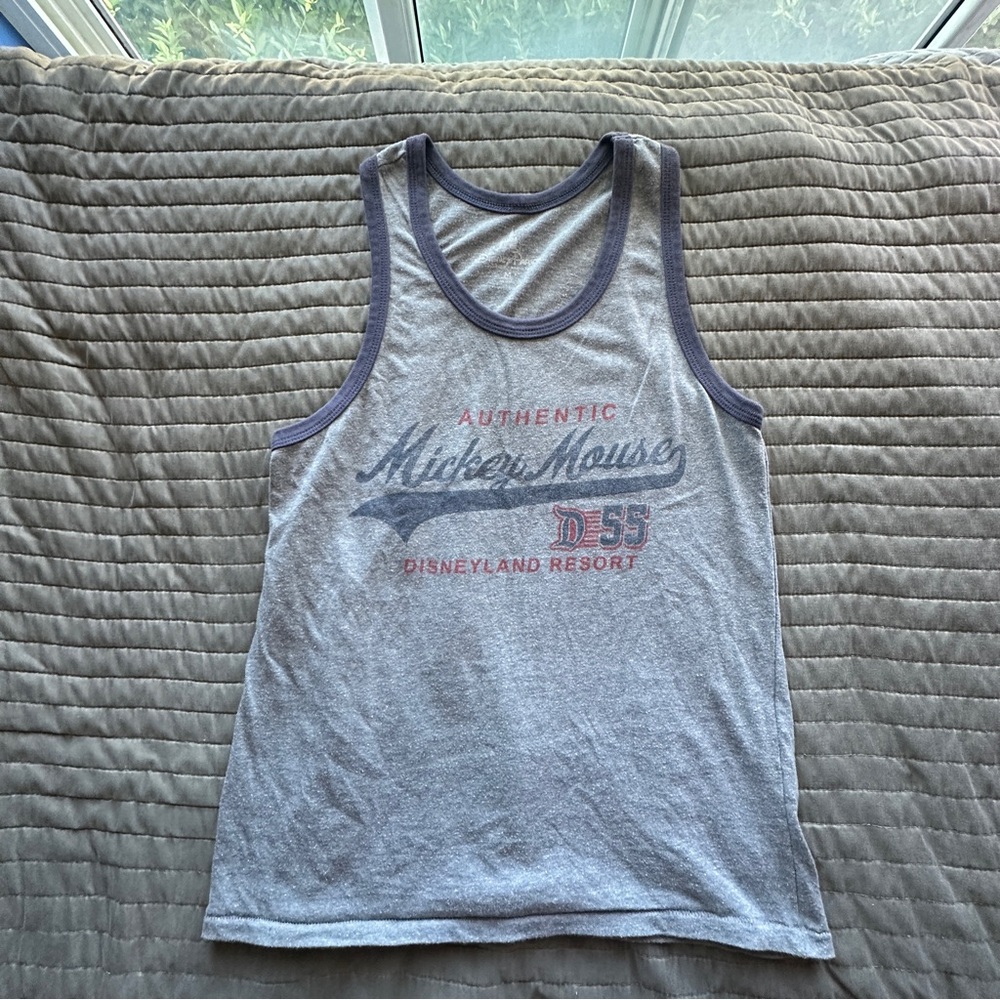 Vintage Disneyland tank - medium